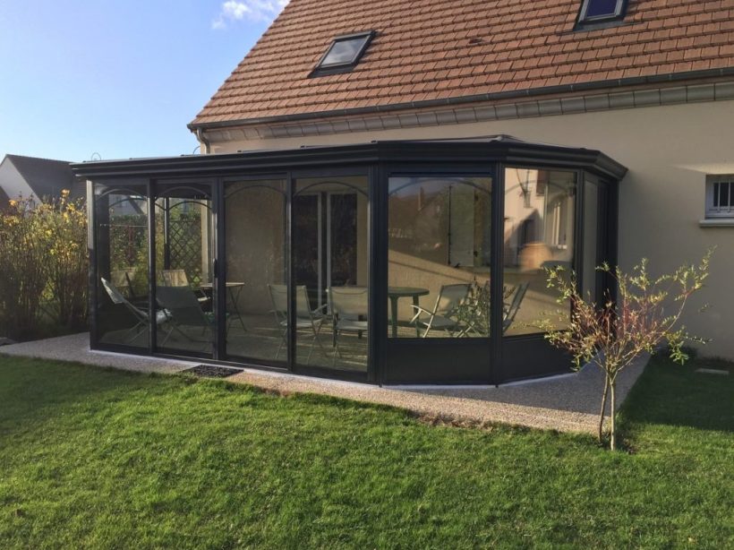 Comment bien isoler une véranda en aluminium